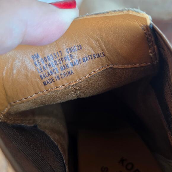 NEW Kork-Ease Women's Shirome Leather Heeled Pull On Ankle Boots Size 9M Taupe - Picture 6 of 6